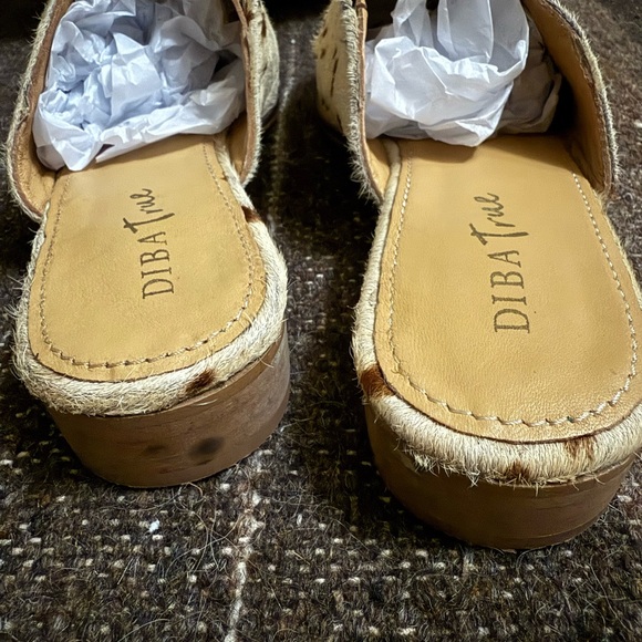 Diba True Cowhide Pattern Mules - Picture 5 of 8